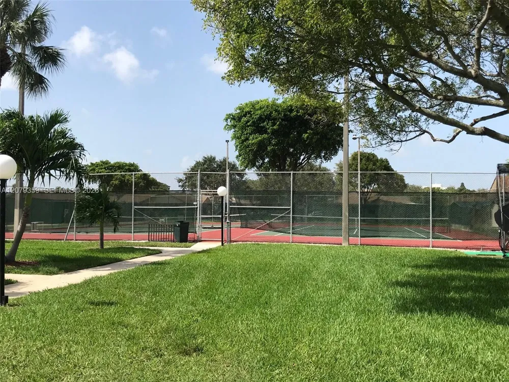 2377 SW 16 Dr Deerfield Beach, FL 33442