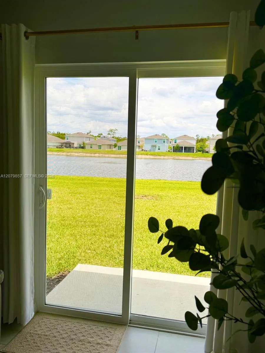 12119 Shortleaf Pine Trl Fort Myers, FL 33966