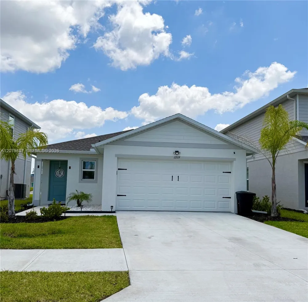 12119 Shortleaf Pine Trl Fort Myers, FL 33966