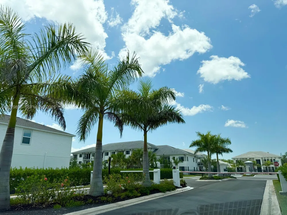 12119 Shortleaf Pine Trl Fort Myers, FL 33966