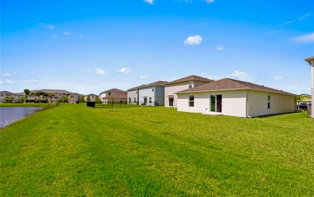 12119 Shortleaf Pine Trl Fort Myers, FL 33966