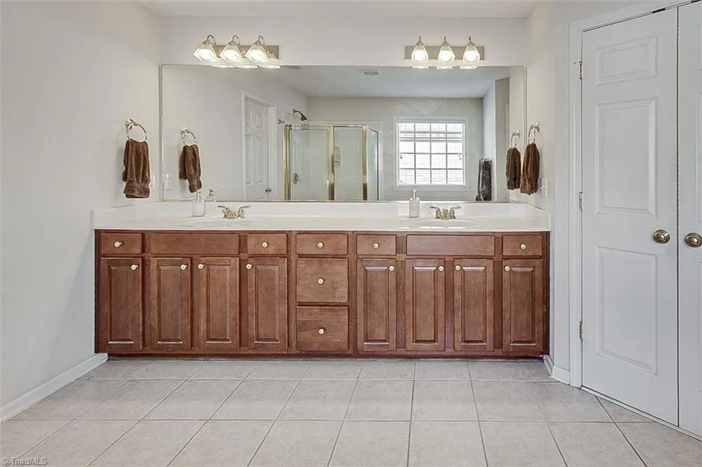 3810 Middlebury Way Greensboro, NC 27410