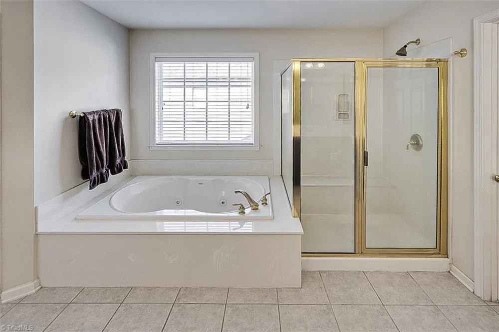 3810 Middlebury Way Greensboro, NC 27410