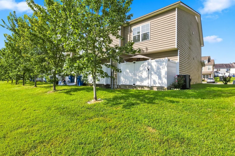 752 Bradburn Village Way Antioch, TN 37013