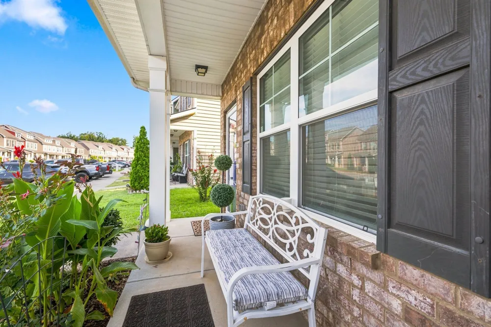752 Bradburn Village Way Antioch, TN 37013