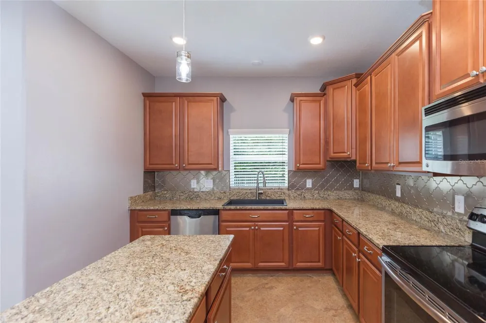 11508 MANSFIELD POINT DRIVE Riverview, FL 33569