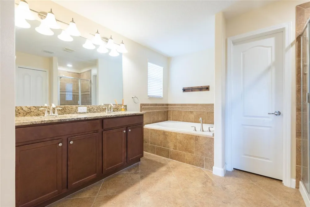 11508 MANSFIELD POINT DRIVE Riverview, FL 33569