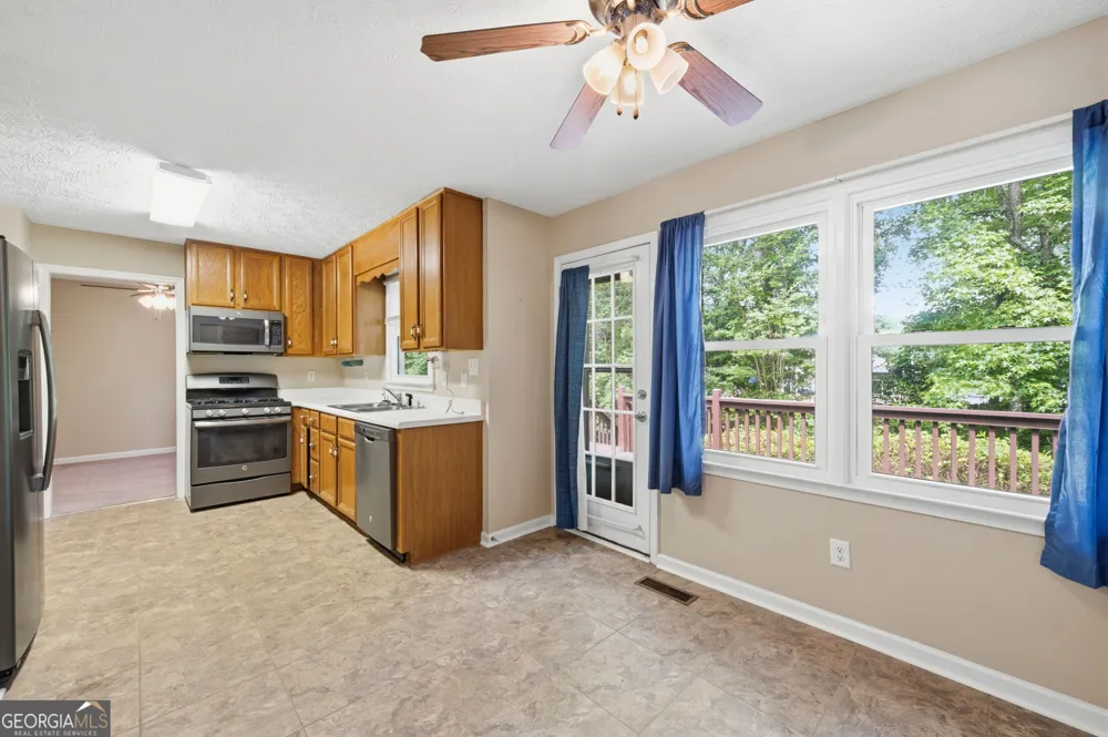 131 Maplewood CV Acworth, GA 30101