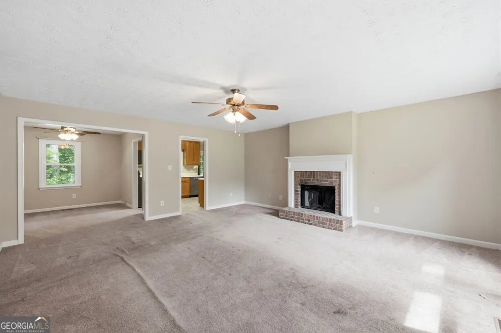 131 Maplewood CV Acworth, GA 30101