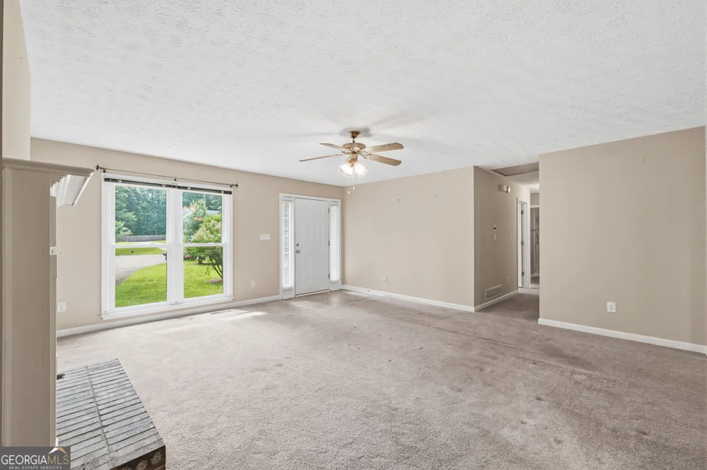 131 Maplewood CV Acworth, GA 30101