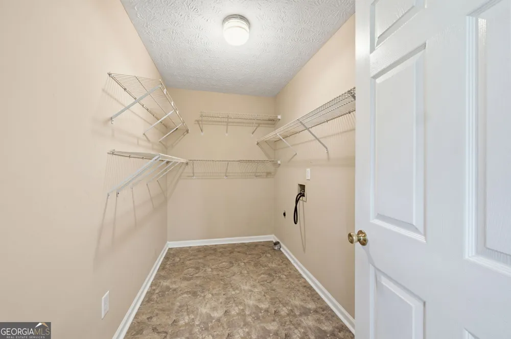 131 Maplewood CV Acworth, GA 30101