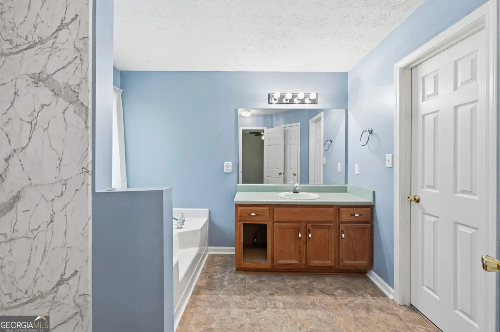 131 Maplewood CV Acworth, GA 30101