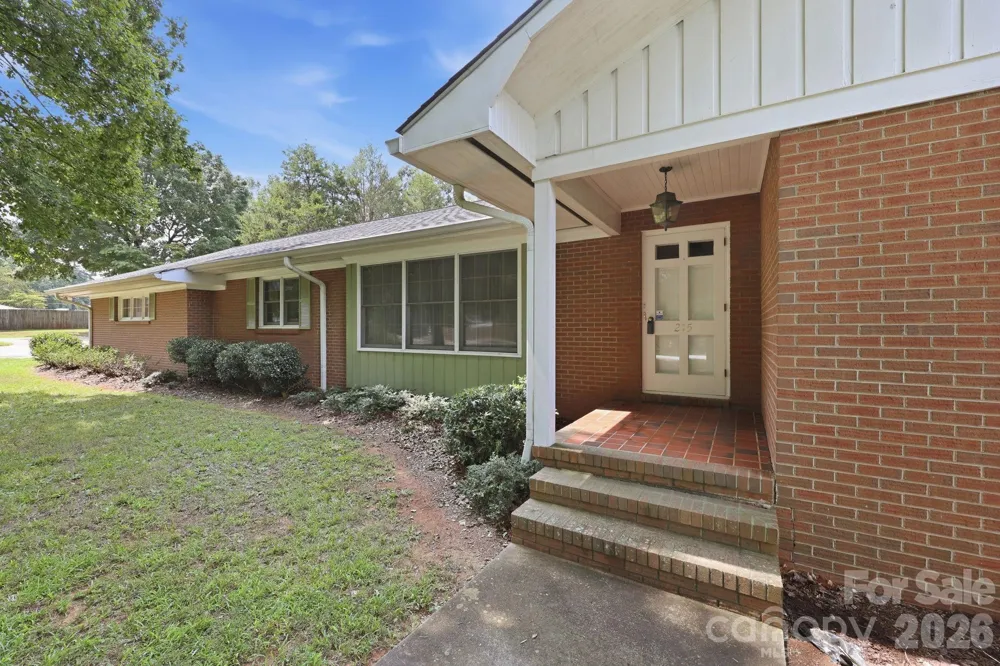 215 E Park Avenue Granite Quarry, NC 28146