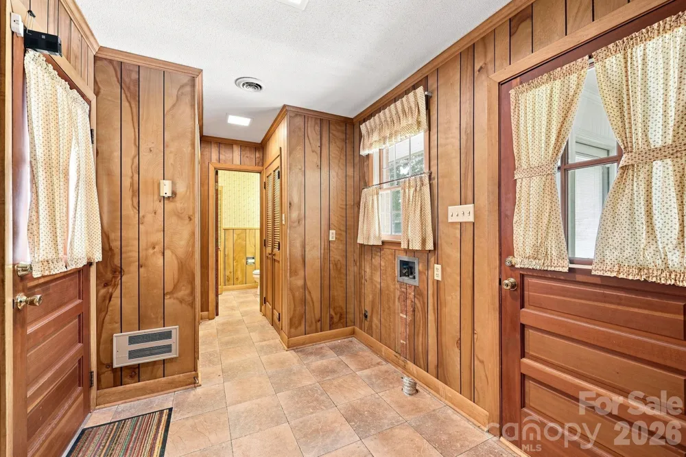 215 E Park Avenue Granite Quarry, NC 28146