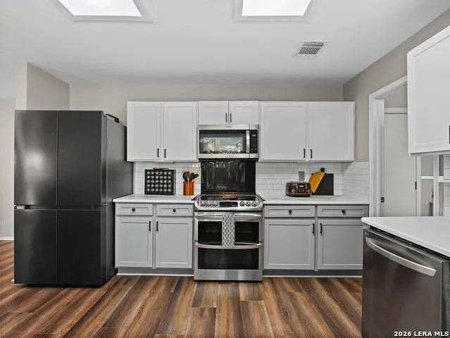 9023 Camino Rey San Antonio, TX 78245