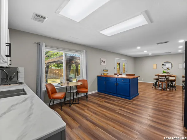 9023 Camino Rey San Antonio, TX 78245
