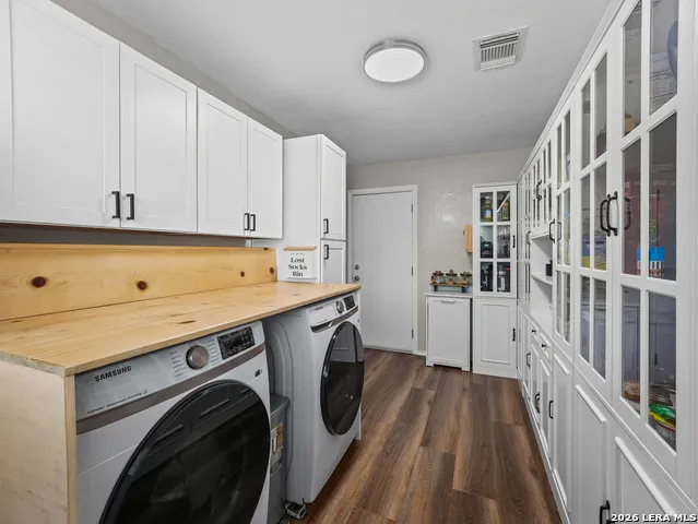9023 Camino Rey San Antonio, TX 78245