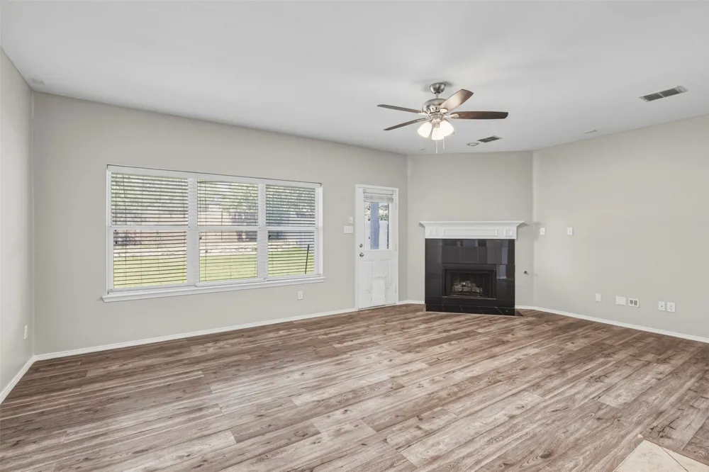 507 Moonrise Drive Arlington, TX 76002