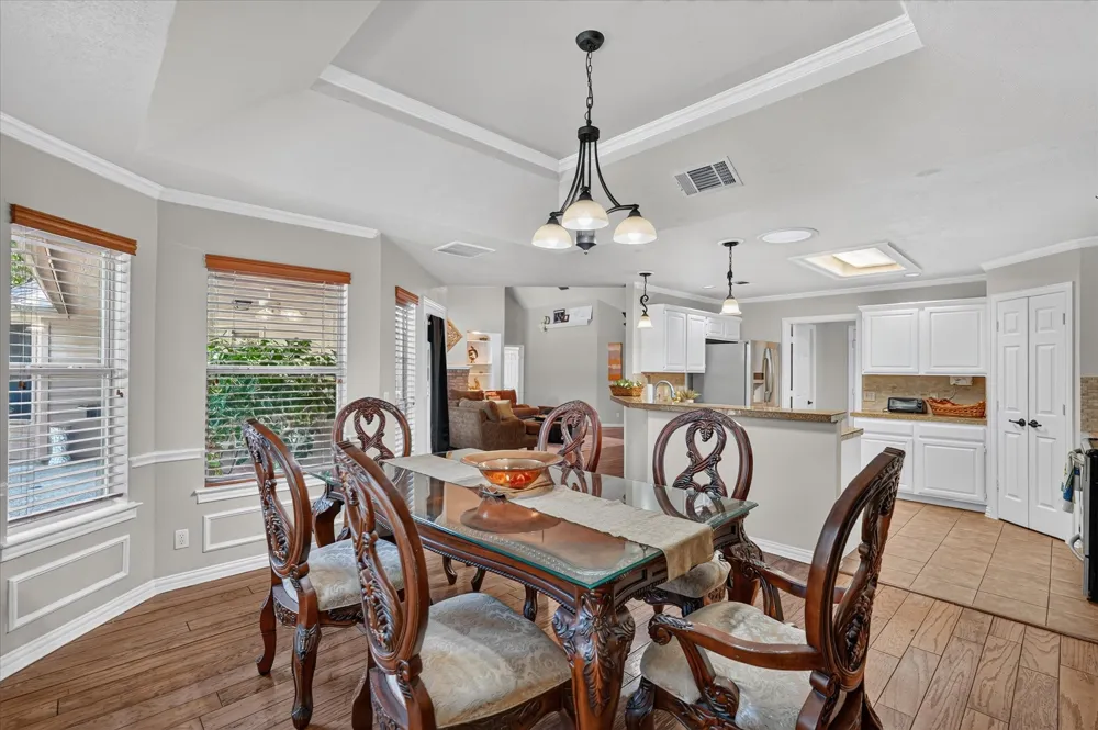 813 Twin Creek Drive Mansfield, TX 76063