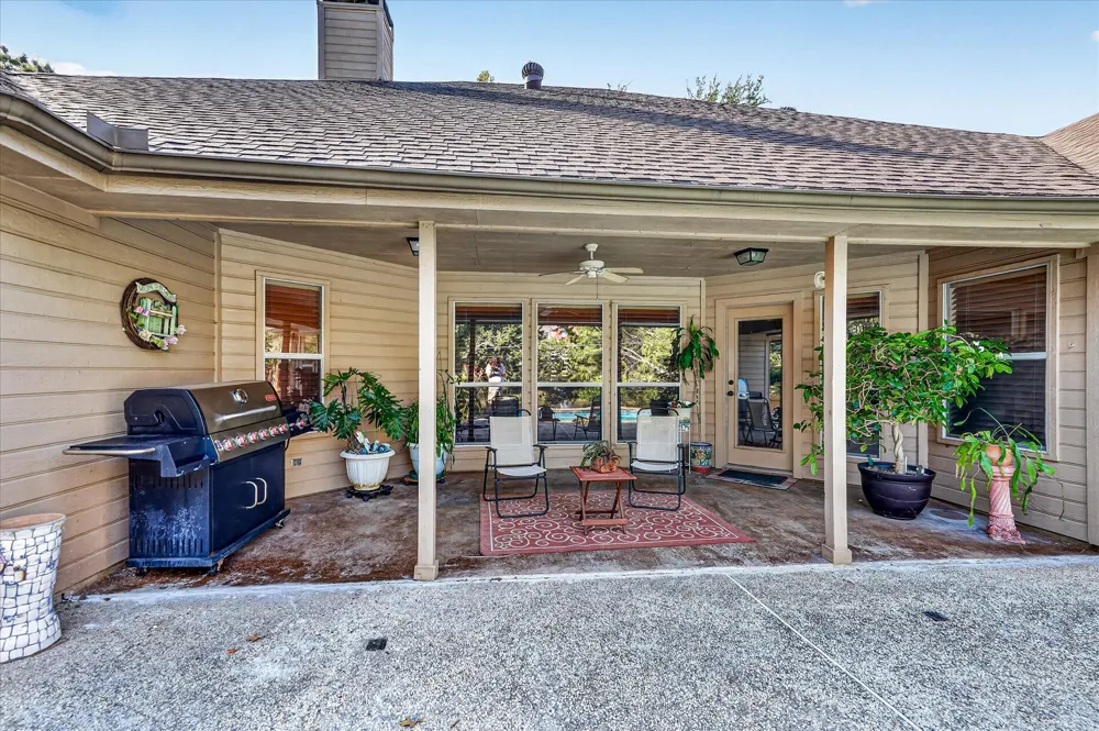 813 Twin Creek Drive Mansfield, TX 76063