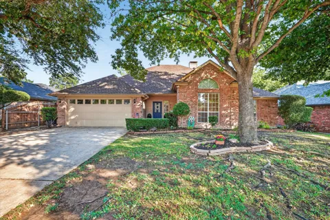 813 Twin Creek Drive