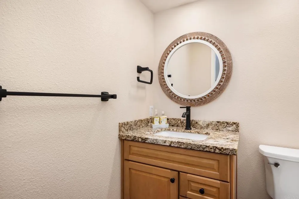 4994 Lamia Way Oceanside, CA 92056