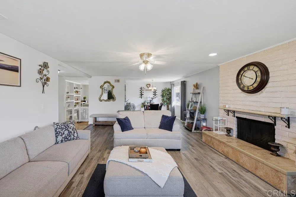 1626 David Dr. Escondido, CA 92026