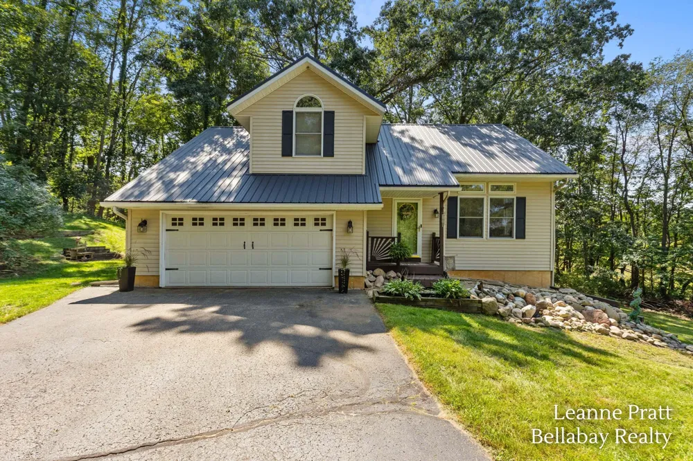 2575 Heath Road Hastings, MI 49058