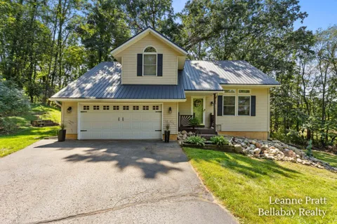 2575 Heath Road