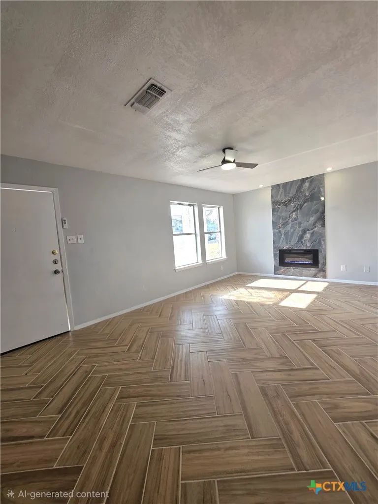 1205 Charisse Street #B Killeen, TX 76543