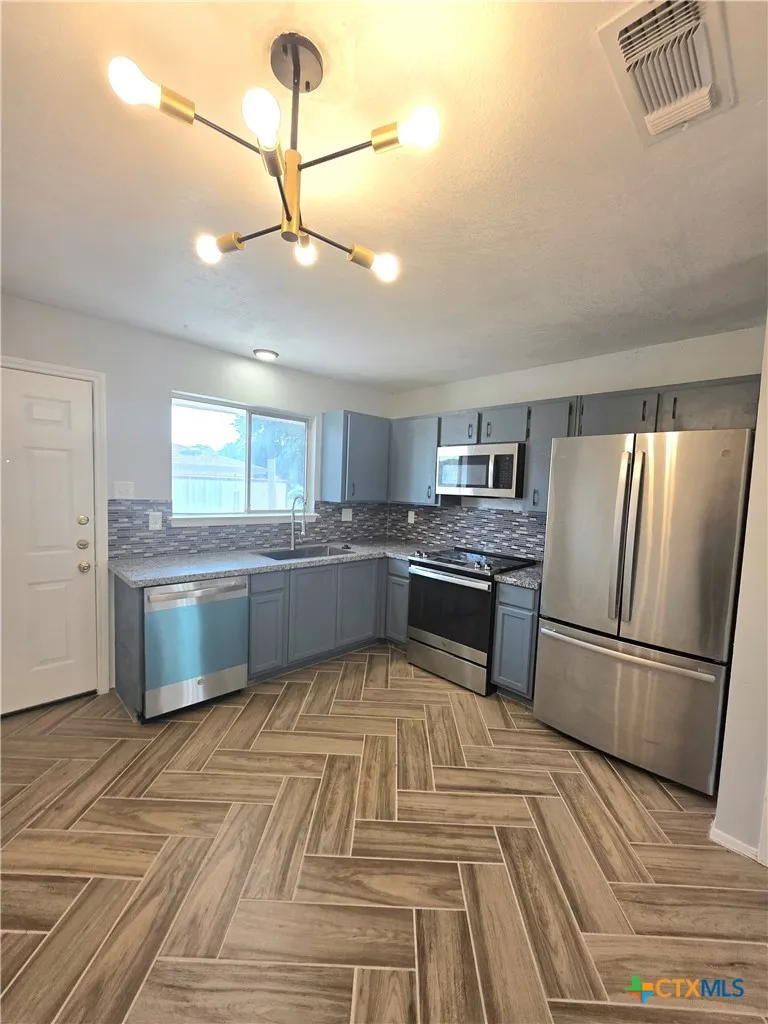 1205 Charisse Street #B Killeen, TX 76543