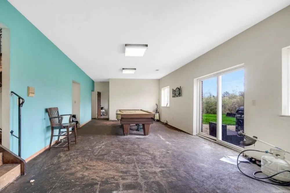 809 W 126th Court Crown Point, IN 46307