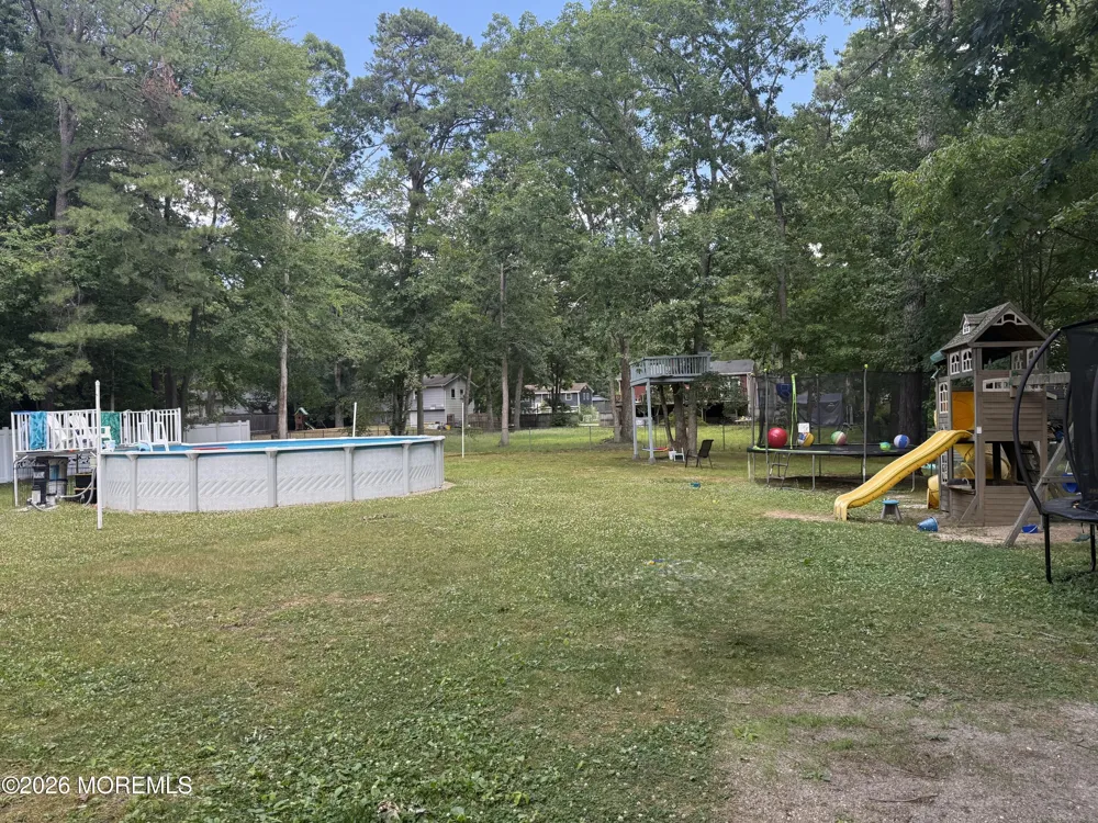 43 Walter Drive Jackson, NJ 08527