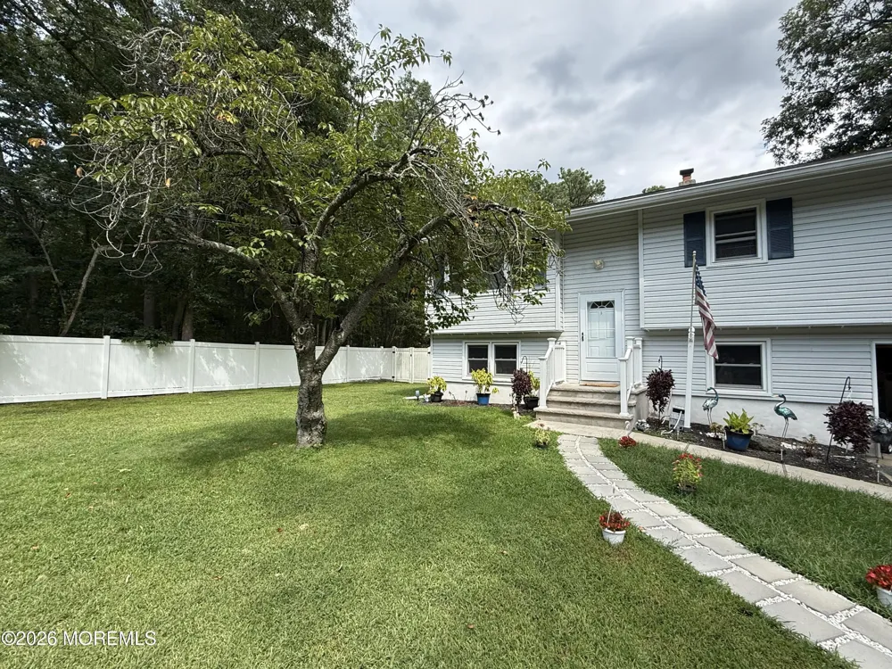 43 Walter Drive Jackson, NJ 08527