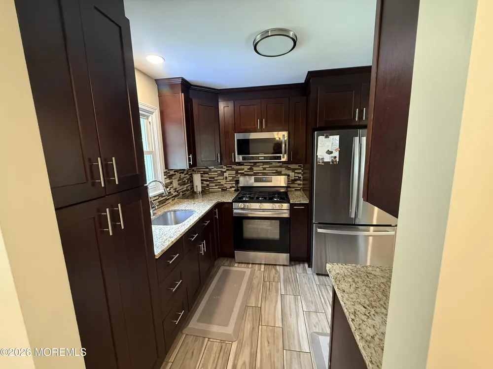 43 Walter Drive Jackson, NJ 08527
