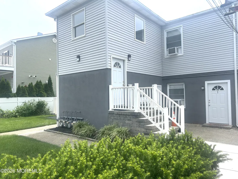 819 16th Avenue #4 Belmar, NJ 07719