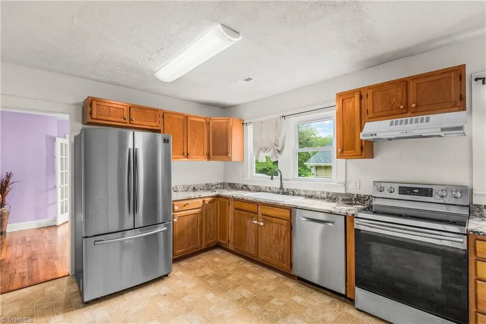 50 Avondale Street Winston-Salem, NC 27127