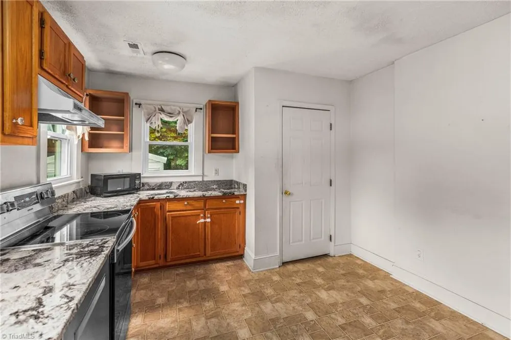 50 Avondale Street Winston-Salem, NC 27127