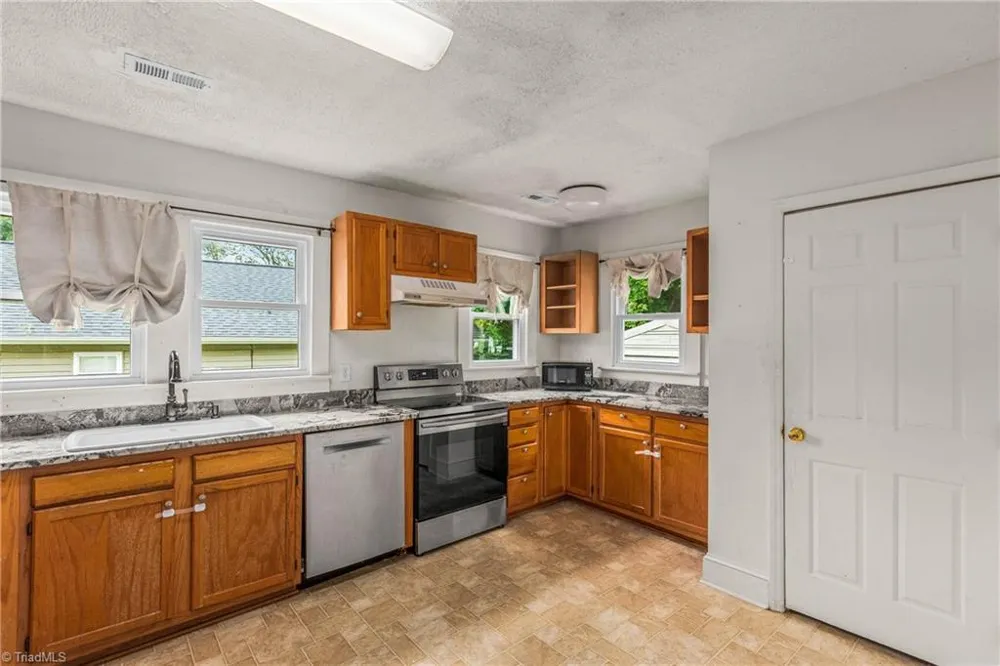 50 Avondale Street Winston-Salem, NC 27127