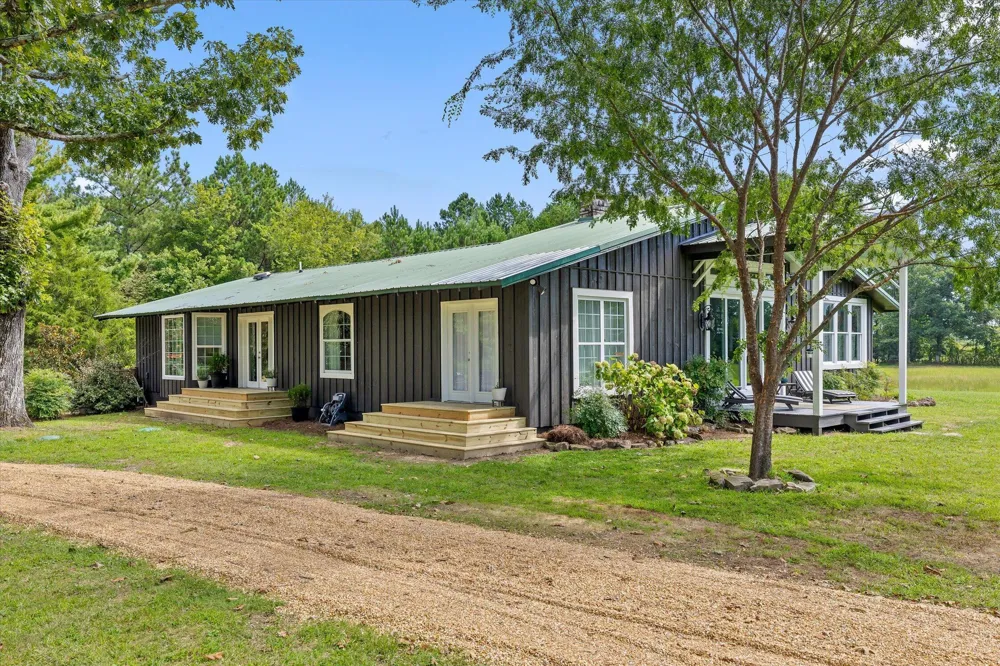 223 County Road 644 Mentone, AL 35984