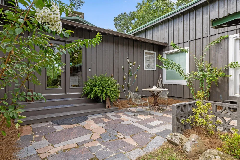 223 County Road 644 Mentone, AL 35984