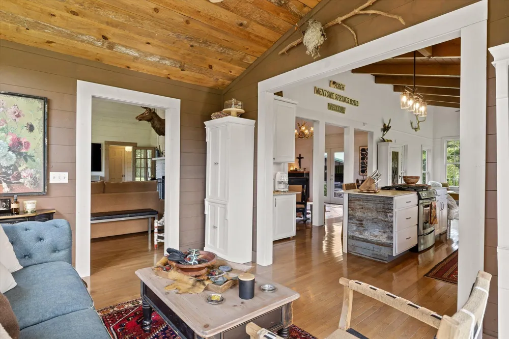 223 County Road 644 Mentone, AL 35984