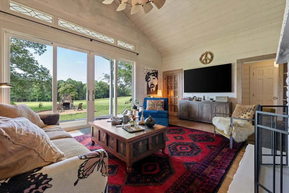 223 County Road 644 Mentone, AL 35984