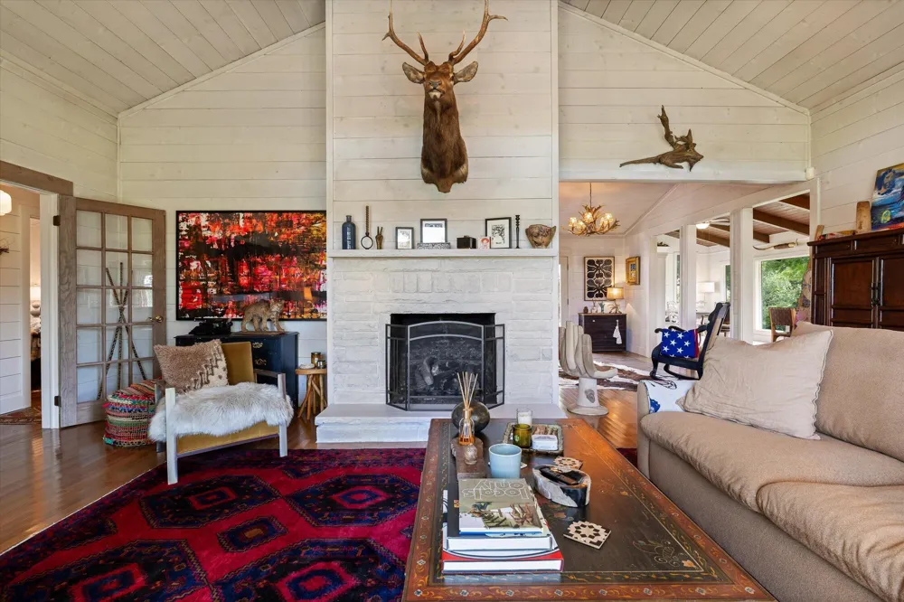 223 County Road 644 Mentone, AL 35984
