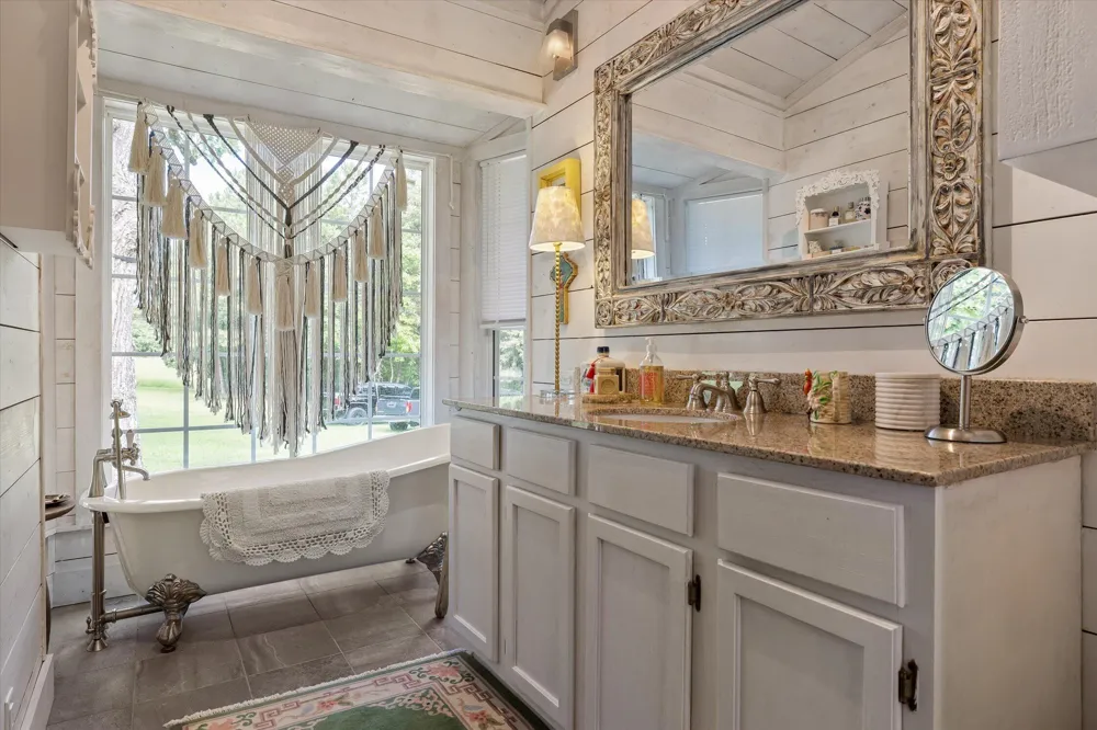 223 County Road 644 Mentone, AL 35984