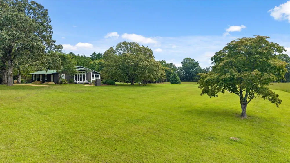 223 County Road 644 Mentone, AL 35984