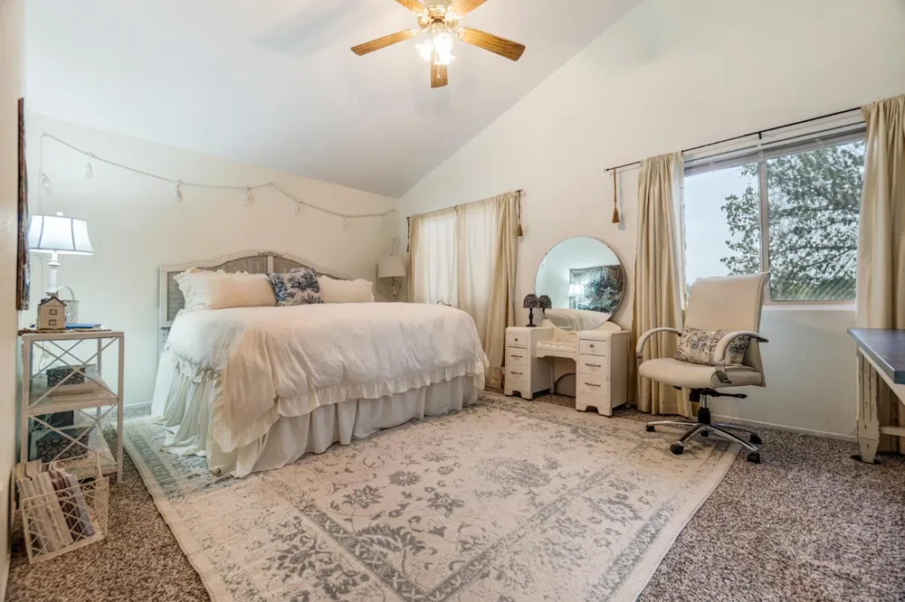 699 Haliburton Way Coalinga, CA 93210