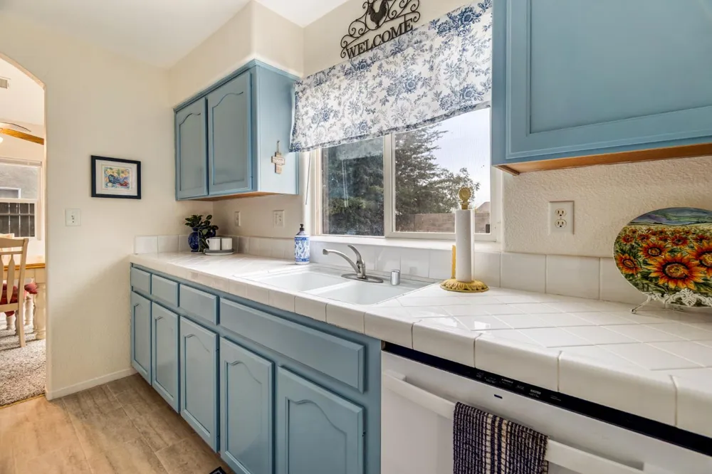 699 Haliburton Way Coalinga, CA 93210