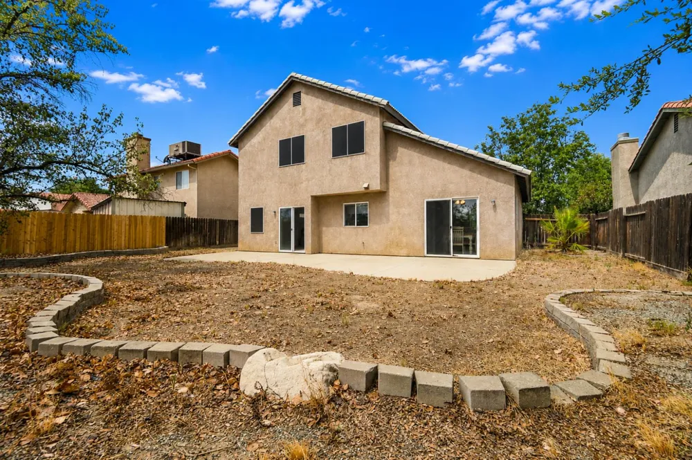 699 Haliburton Way Coalinga, CA 93210