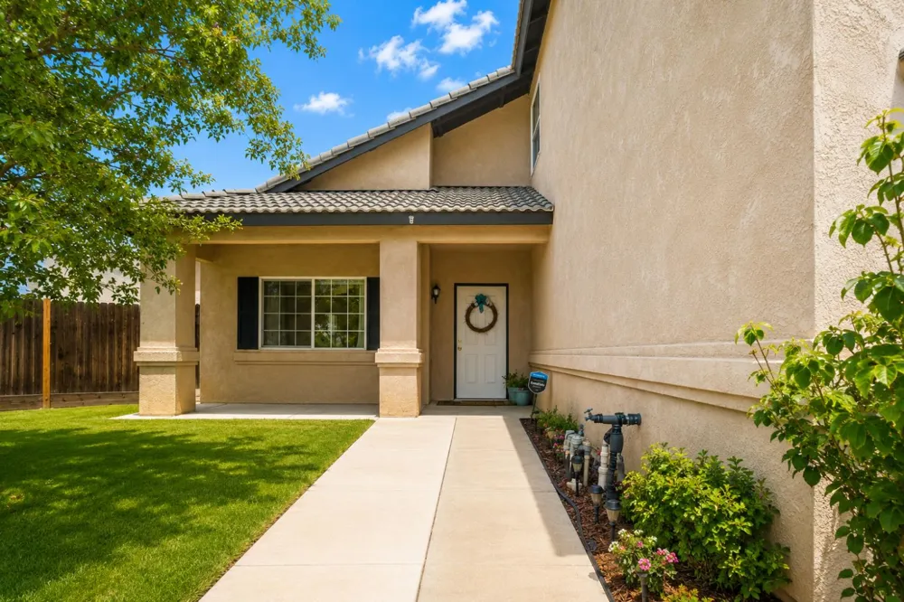 699 Haliburton Way Coalinga, CA 93210